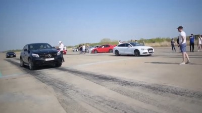 炫技玩车2019年第2期 奔驰GLE、奥迪S5、宝马M6和斯巴鲁WRX差距多大？比比看 蓝光(1080P)